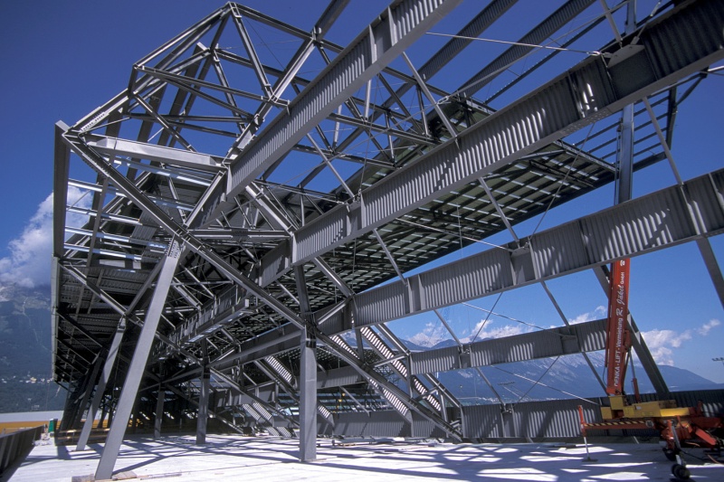 Гофробалка__от_моста_в_провинции_Коньяк_до_здания_серии_Алма-Ата