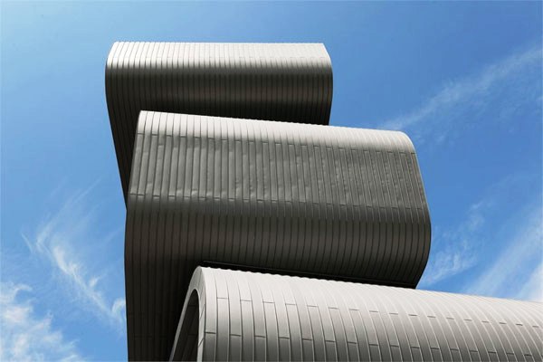 В_Бельгии_построили_Дом_изцинковой_полоски