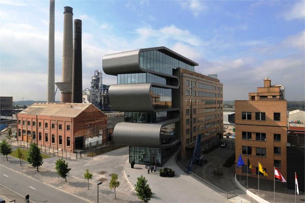 Больше ЛМК в России www.steelbuildings.ru Больше ЛМК в России www.steelbuildings.ru Блог Ильи Грошева эксперт Steelbuildings.ru Больше ЛМК в России и Steelbuildings.com.ua Больше БМЗ в Украине по алюминиевым конструкциям В Бельгии построили дом из "цинковой полоски". 